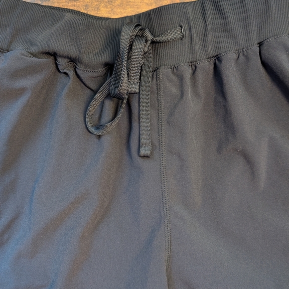 Zella Black Athletic Shorts with Elastic Waistband - Picture 2 of 5